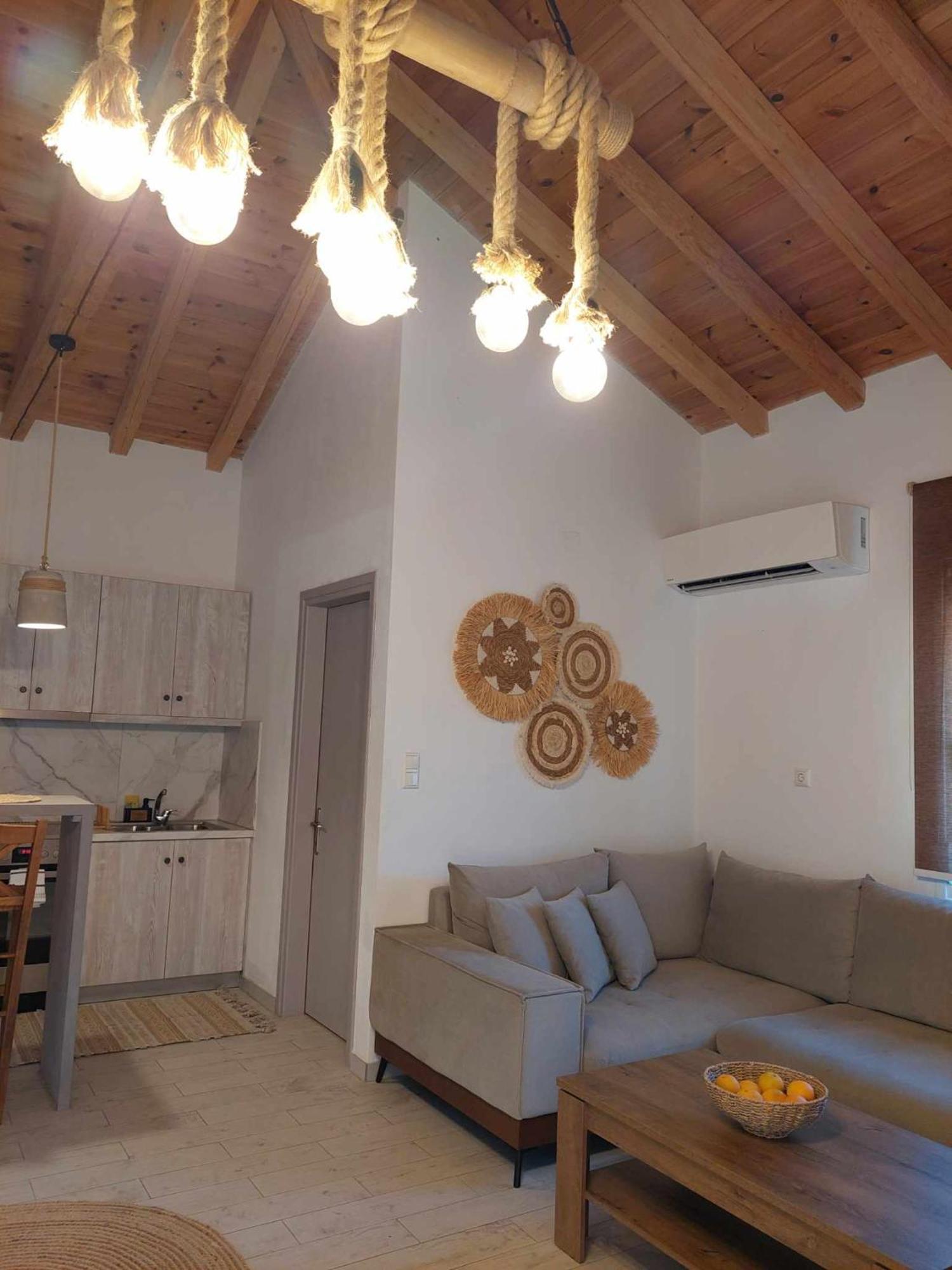 Maya Apartments, Modern And Convenient Apartments With Private Parking Skiathos Town Luaran gambar