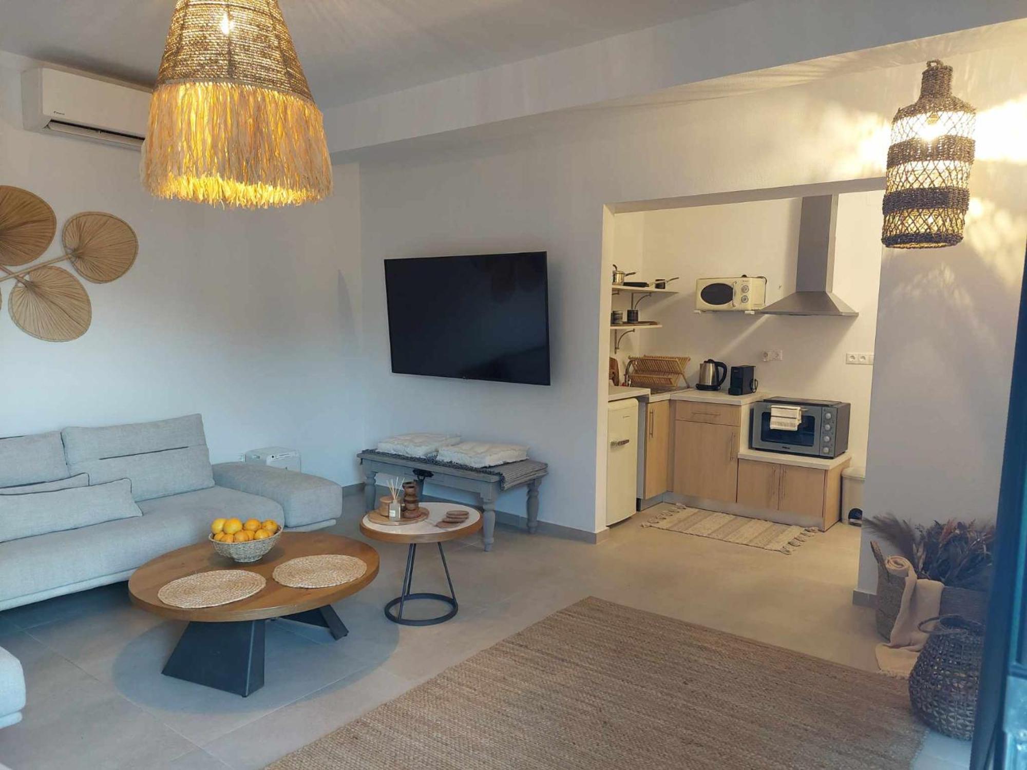 Maya Apartments, Modern And Convenient Apartments With Private Parking Skiathos Town Luaran gambar